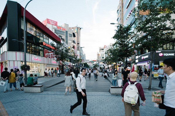 The Yonsei-ro Transit Mall