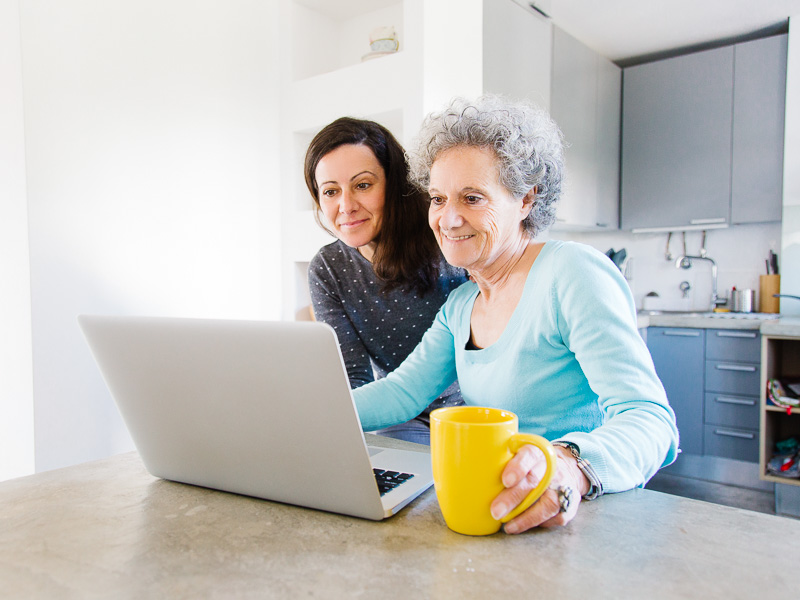 Helping the elderly stay in touch digitally