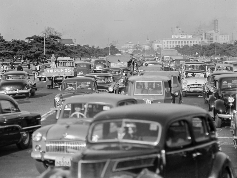 Tokyo faced traffic congestion in its early days of rapid urbanisation