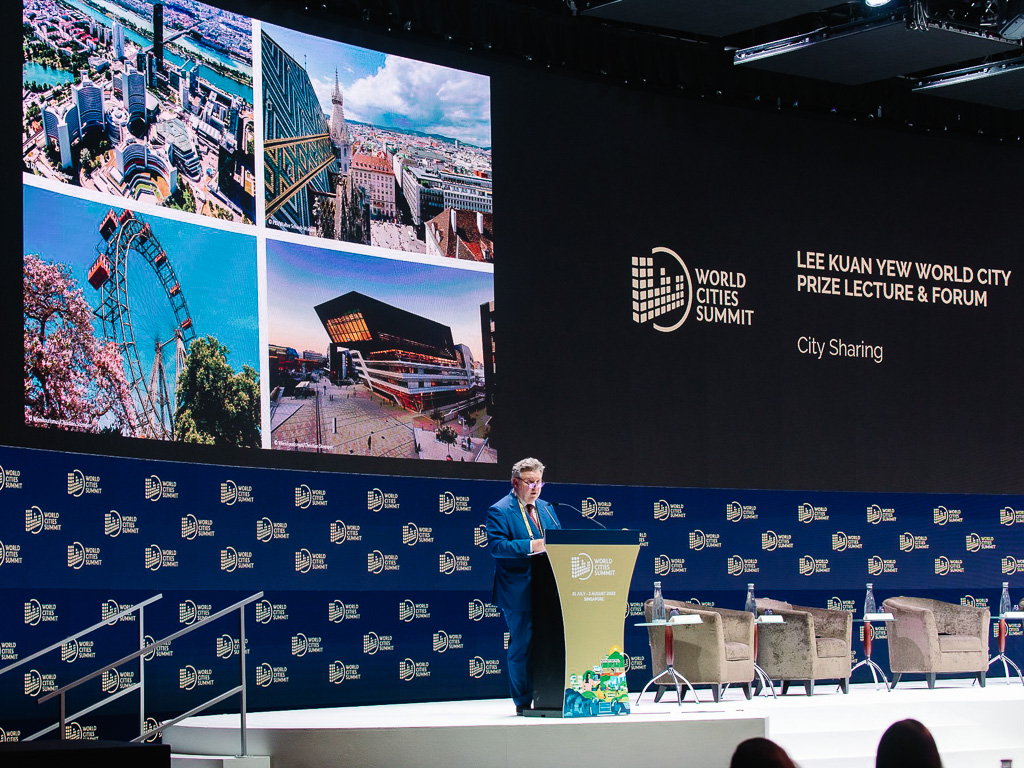 Dr Michael Ludwig delivering his speech on Vienna's transformation