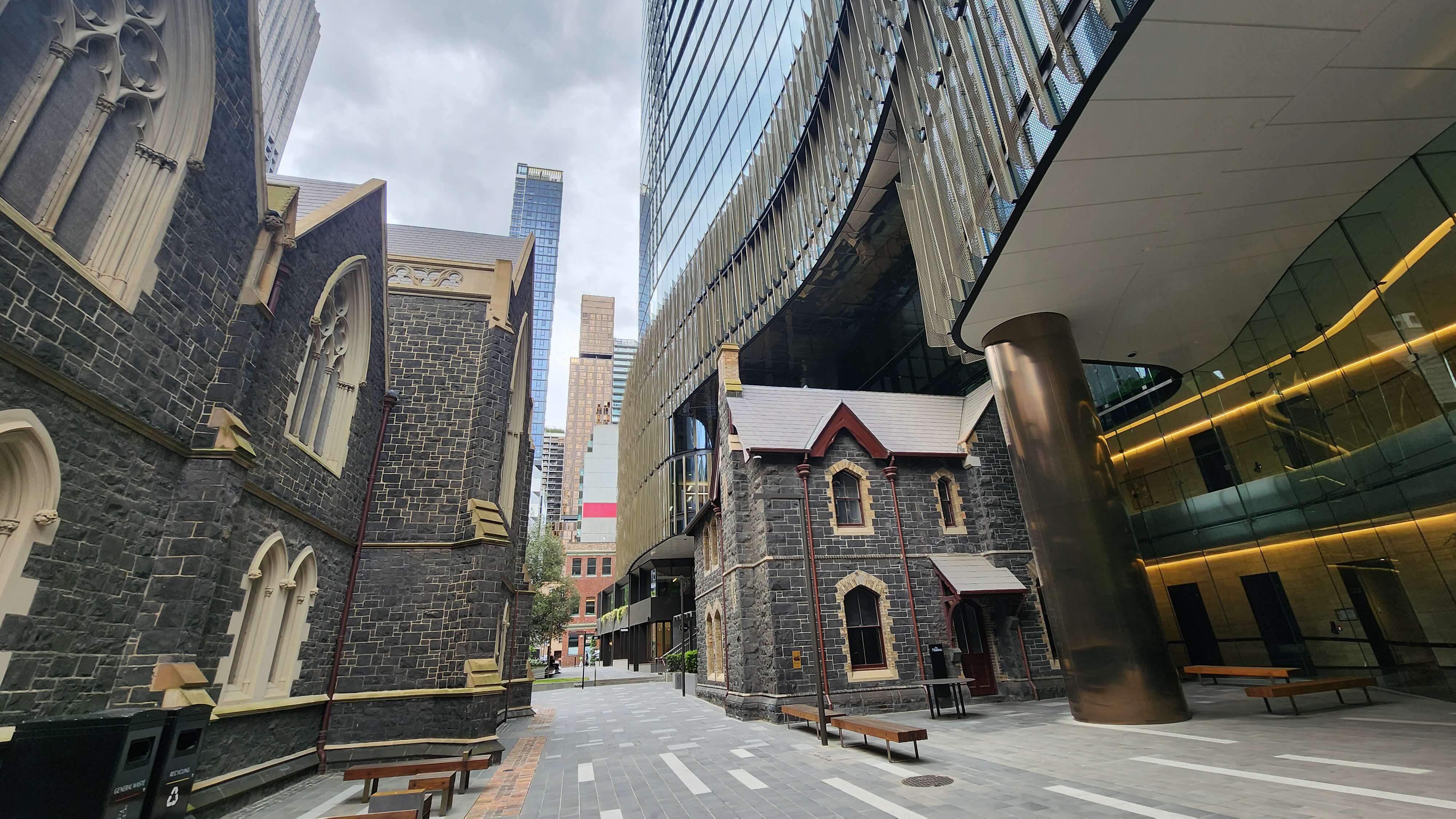 Wesley Place is an example of a well-designed project. It is one of the largest urban renewal projects in Melbourne, creating a new active urban precinct to connect the rich history of the Wesley Church with the next-generation workplace with curated retail and other lifestyle offerings.